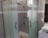 ابواب زجاج للحمامات