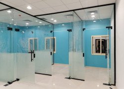 تركيب اعمال الزجاج السكريت
